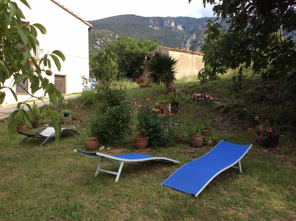 Villa La Casanova De Beuda Zimmer foto